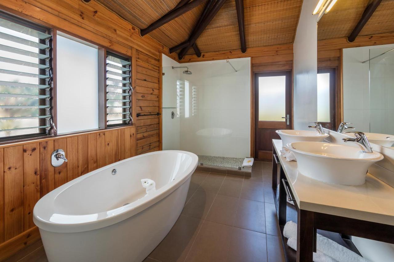 Aga Reef Resort And Spa Lalomanu Exterior photo